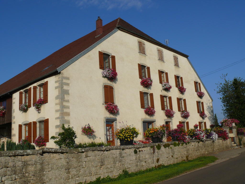 Bed and Breakfast Le P'Tit Bonheur Chilly-sur-Salins Zewnętrze zdjęcie